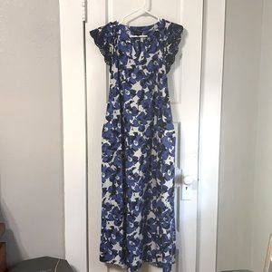 Gorgeous Who What Wear blue floral maxi dress